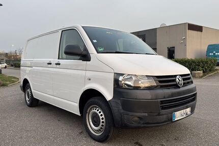 VW T5 Transporter 200.000 km 9.500 &euro; Kehl 77694