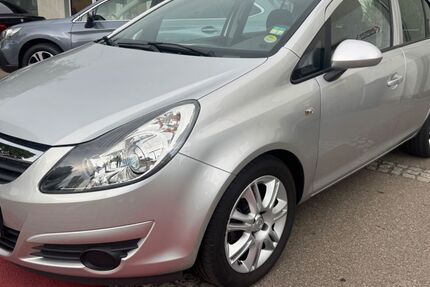 Opel Corsa 120.000 km 2.800 &euro; Fellbach 70736