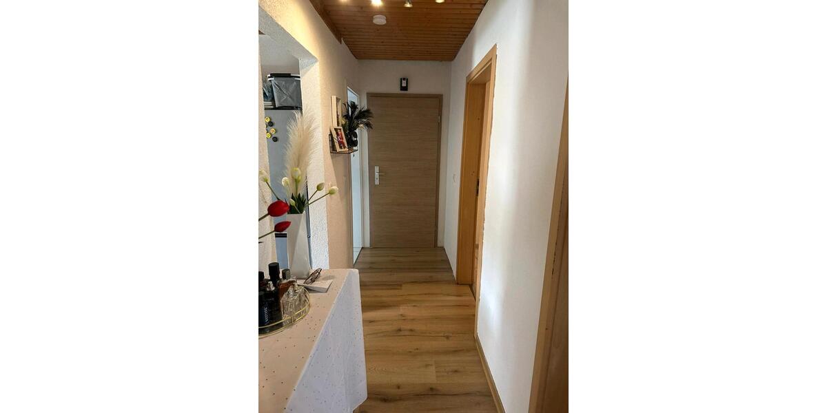 Erdgeschoßwohnung Sankt Georgen im Schwarzwald - 3 Zimmer, 80 m&sup2;, 785&euro; | Angebot:26231215