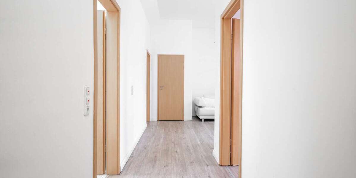 Etagenwohnung Pinneberg - 2 Zimmer, 65 m&sup2;, 179.000&euro; | Angebot:26960526