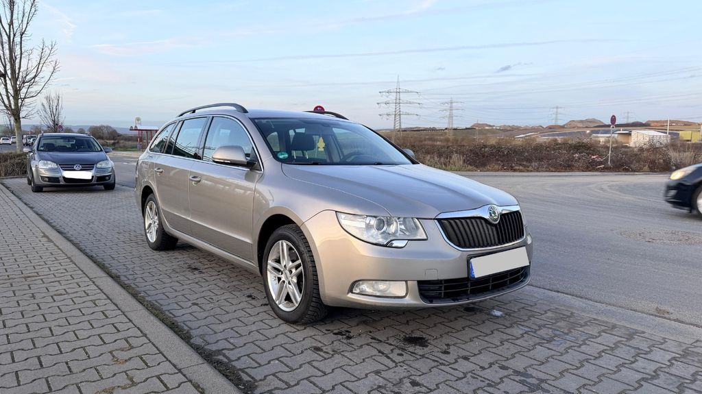 Skoda Superb 412.000 km 3.990 &euro; Höchst 65929