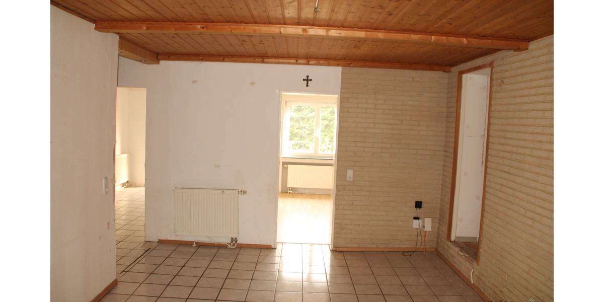 Haus: 2 Wohnungen, 2 Eingänge, 2 Terrassen. Platz für 2 Generationen! Achtung: Bieterverfahren! - Zweifamilienhaus Vettweiß | Angebot:22746895