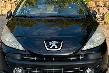 Peugeot 207 177.313 km 1.900 &euro; Massenbachhausen 74252