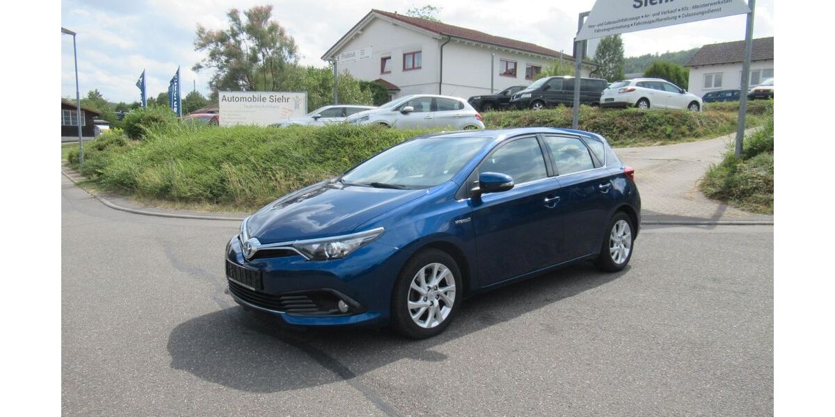 Toyota Auris 165.000 km 13.990 &euro; Tauberbischofsheim 97941