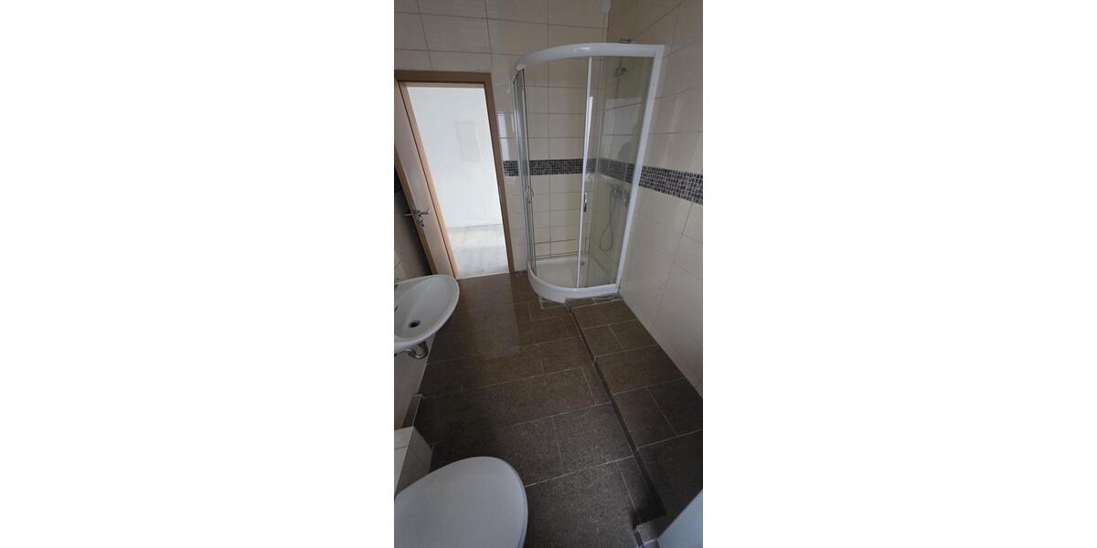 Etagenwohnung Emmerthal - 5 Zimmer, 110 m&sup2;, 850&euro; | Angebot:26099719
