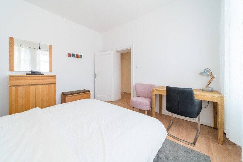LuxusWohnung mit zwei Zimmern!