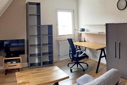 (EF0170_Y) Erfurt: Löbervorstadt, möbliertes Zimmer in schöner Wohnlage im DG mit eigenem Bad, an Wochenendheimfahrer - Zimmer Erfurt Löbervorstadt | Angebot:27322855