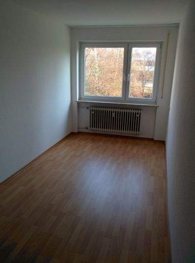 Schöne 3-Zimmerwohnung mit Balkon in gepflegtem Anwesen 3 zimmer