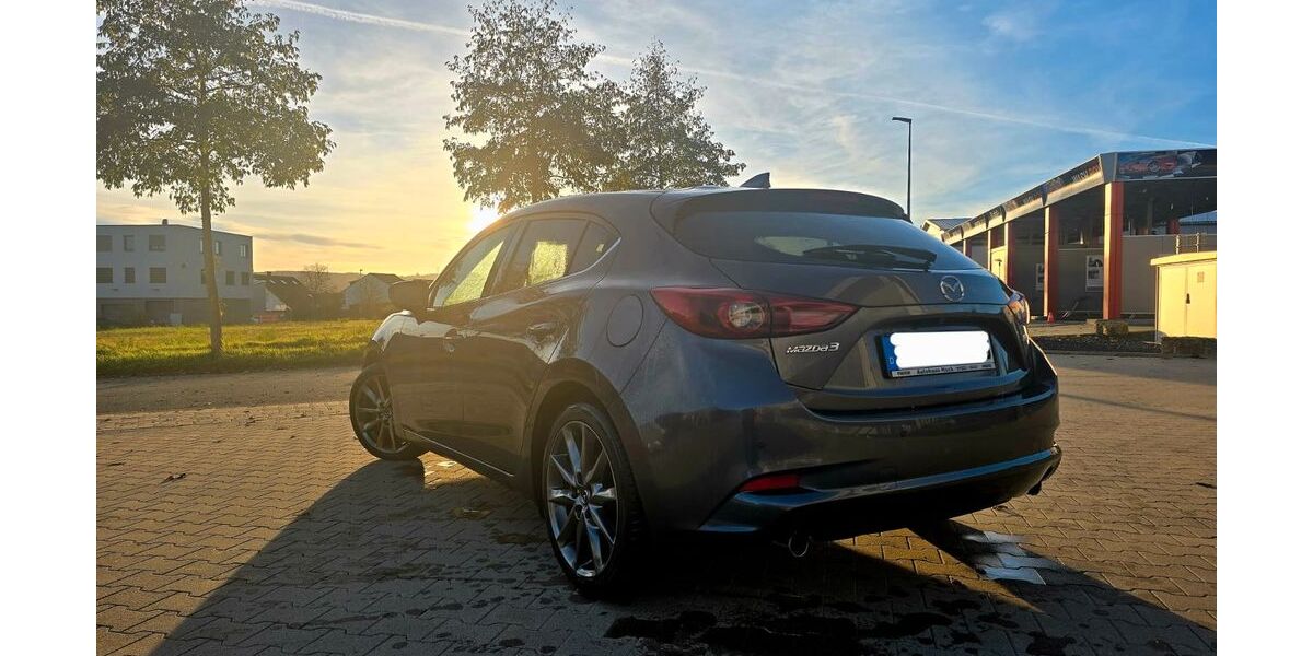 Mazda 3 95.000 km 13.500 &euro; Pforzheim 75181