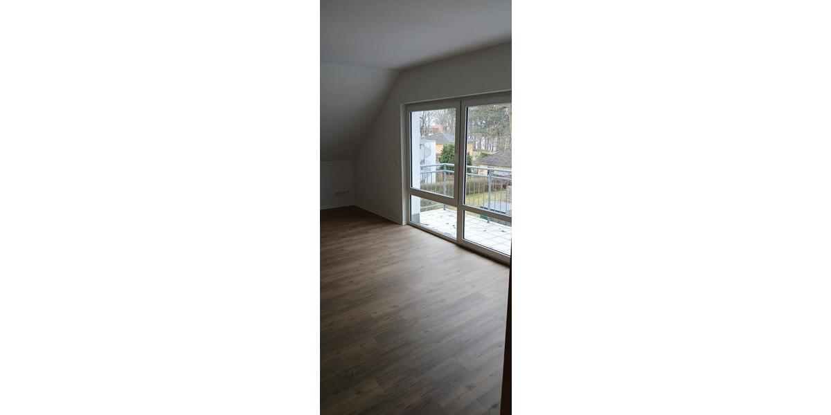 Dachgeschoßwohnung Fürstenwalde (Spree) - 3 Zimmer, 70 m&sup2;, 770&euro; | Angebot:26003511