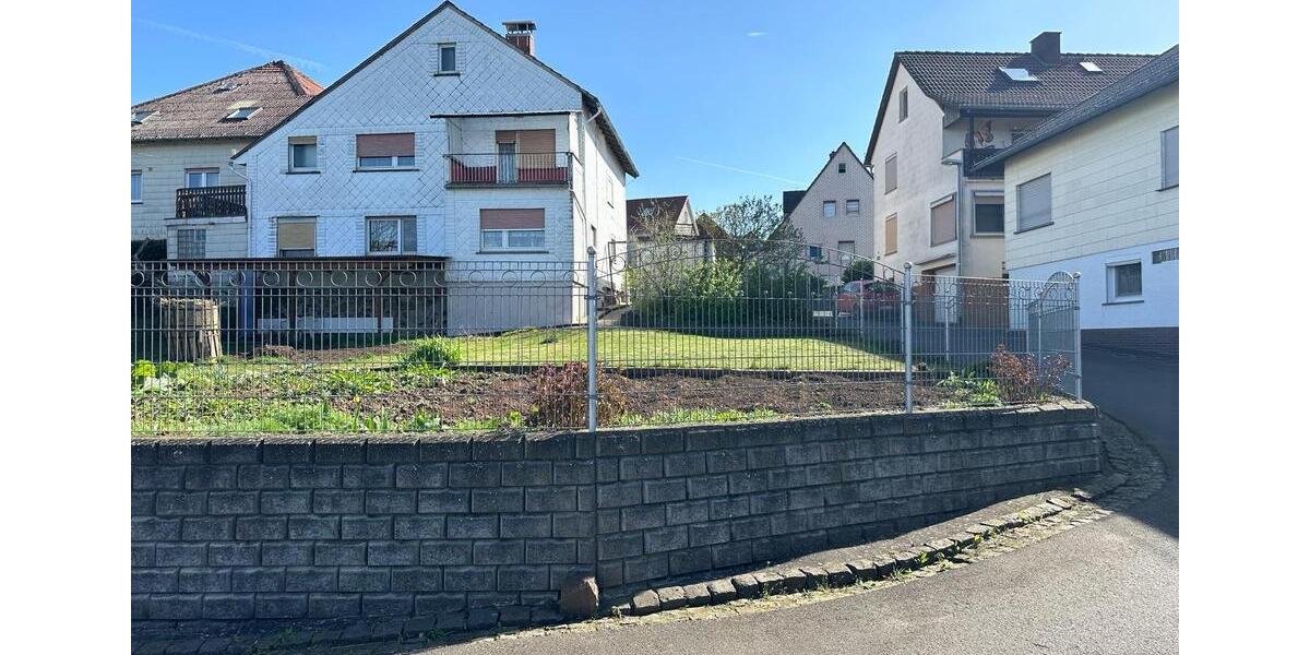 Einfamilienhaus Grünberg - 10 Zimmer, 260 m&sup2;, 285.000&euro; | Angebot:24596617