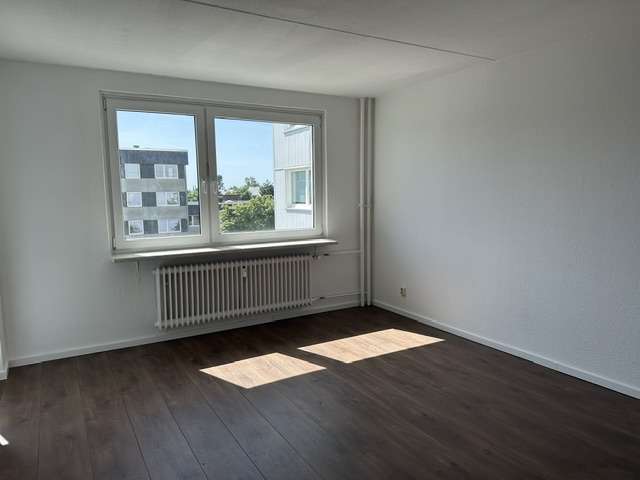Etagenwohnung Bad Schwartau - 3 Zimmer, 74 m&sup2;, 760&euro; | Angebot:26726128