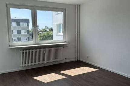 Wohnung Bad Schwartau - 3 Zimmer, 74 m&sup2;, 760&euro; | Angebot:26726128