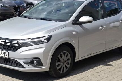 Dacia Sandero 37.132 km 13.890 &euro; Berlin 12247