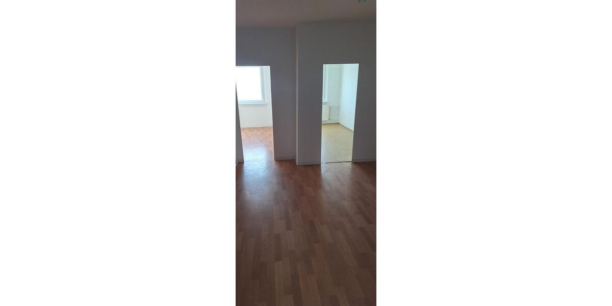 Etagenwohnung Zehdenick - 3 Zimmer, 68 m&sup2;, 420&euro; | Angebot:25751488