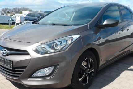 Hyundai i30 105.808 km 9.390 &euro; Greifswald 17489