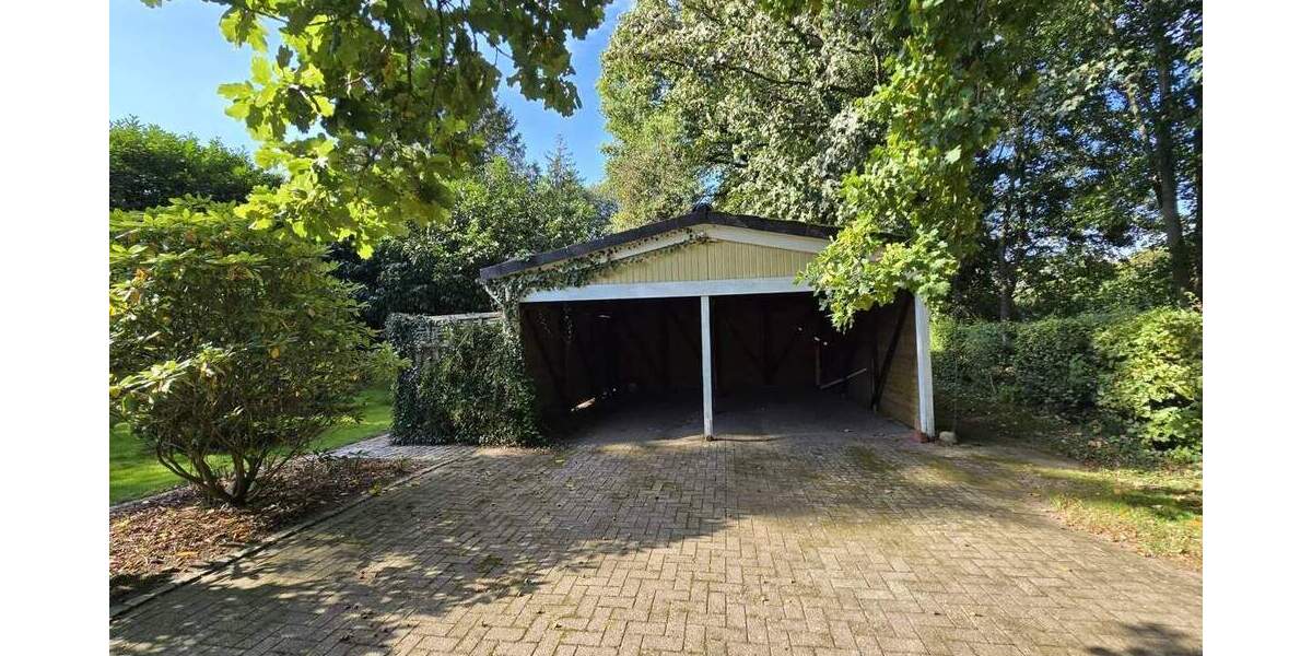 Zweifamilienhaus auf großzügigem Grundstück in idyllischer Lage 1 zimmer