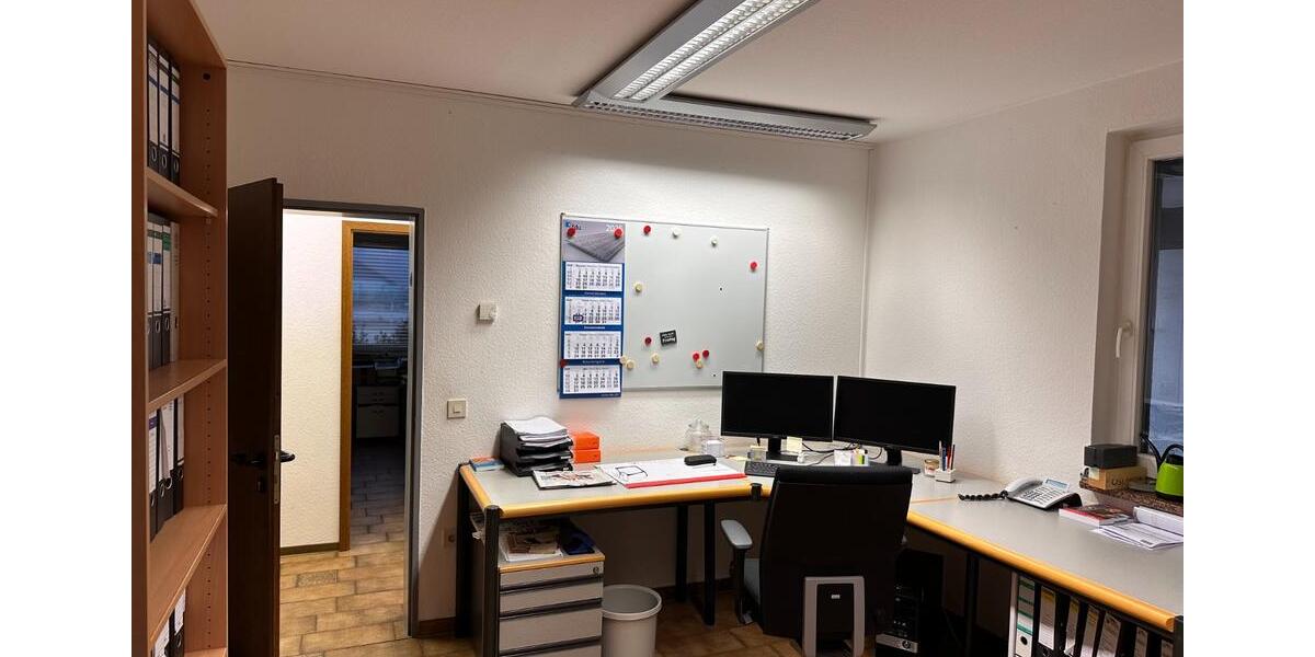 Moderne Büroräume mit eigenem Eingang und optionalen Lagerflächen in ruhiger Lage - Tülau zimmer