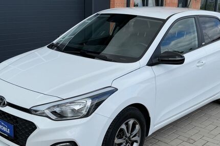 Hyundai i20 98.000 km 8.999 &euro; Breitenworbis 37339