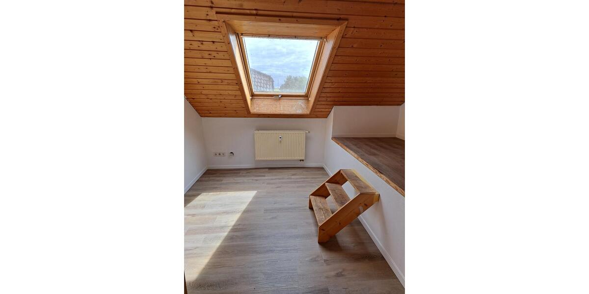 Maisonettenwohnung Gütersloh Isselhorst - 5 Zimmer, 150 m&sup2;, 1.250&euro; | Angebot:25061940