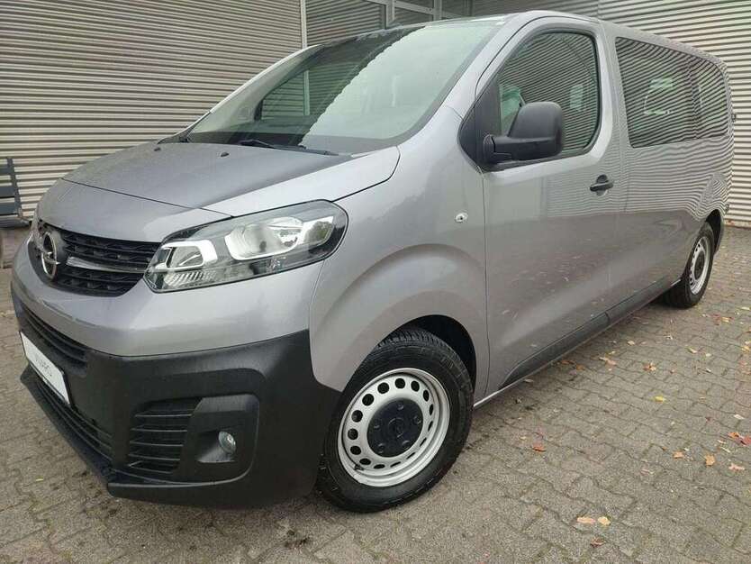 Opel Vivaro 43.965 km 26.840 € Brandenburg an der Havel 14772