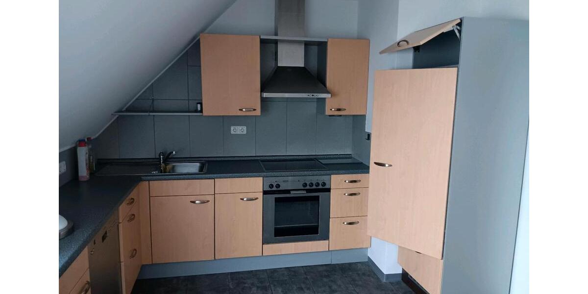 Etagenwohnung Arberg - 3 Zimmer, 102 m&sup2;, 950&euro; | Angebot:25298494