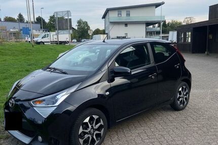 Toyota Aygo (X) 36.300 km 9.990 &euro; Dinslaken 46539