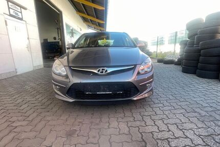 Hyundai i30 197.750 km 2.250 &euro; Hanau 63450