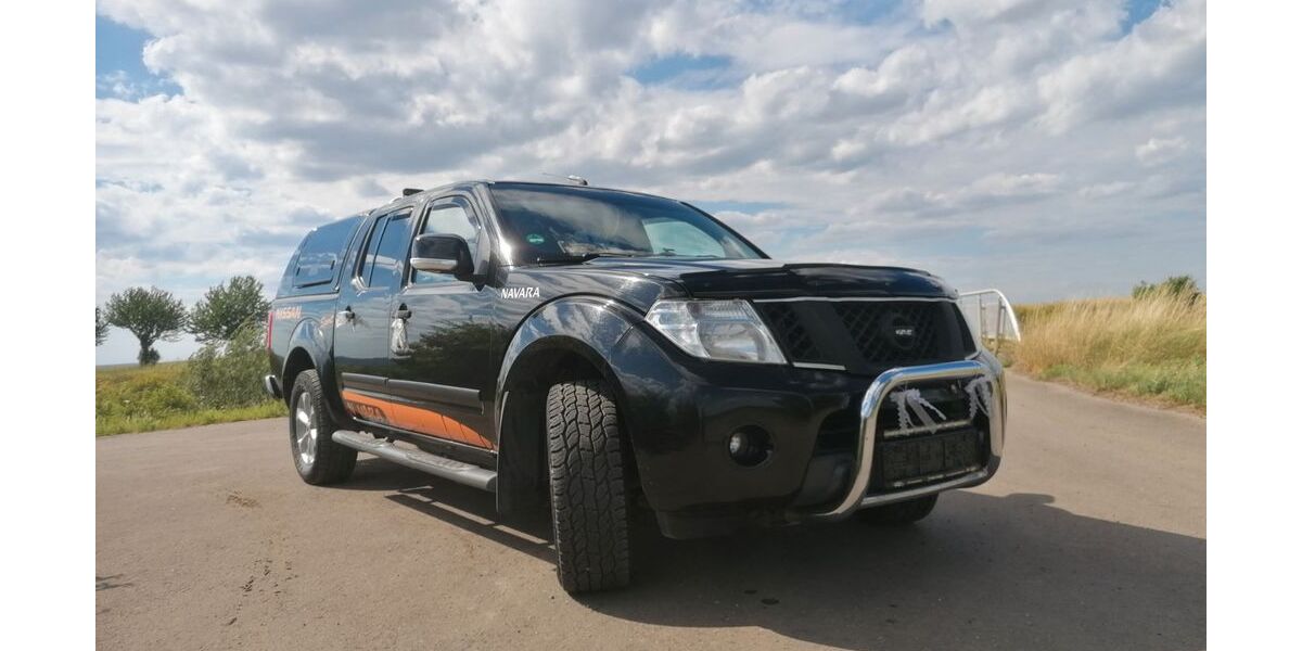 Nissan Navara 283.000 km 11.399 &euro; Linda 07580