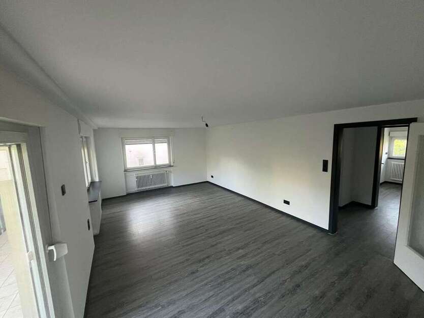 Wohnung zum Kaufen in Stuttgart 265.000 € 70 m²