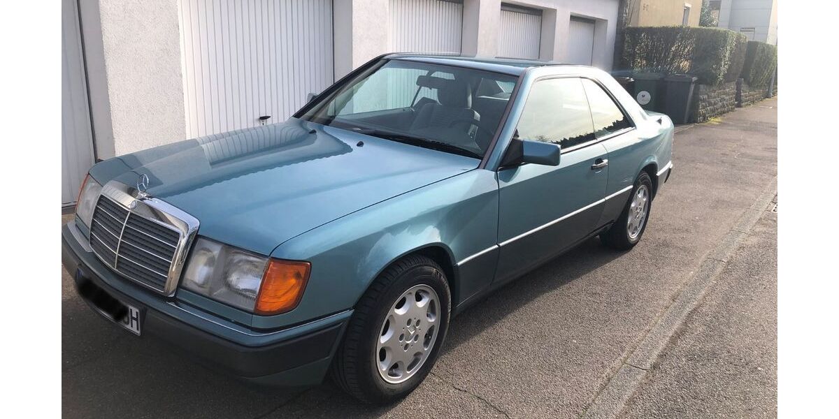 Mercedes-Benz CE 220 181.000 km 17.250 &euro; Echterdingen 70771