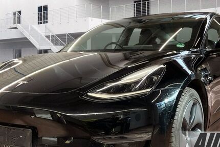 Tesla Model 3 93.750 km 22.820 &euro; Schöningen 38364