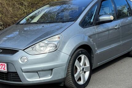 Ford S-Max 219.000 km 2.999 &euro; Limburg 65552
