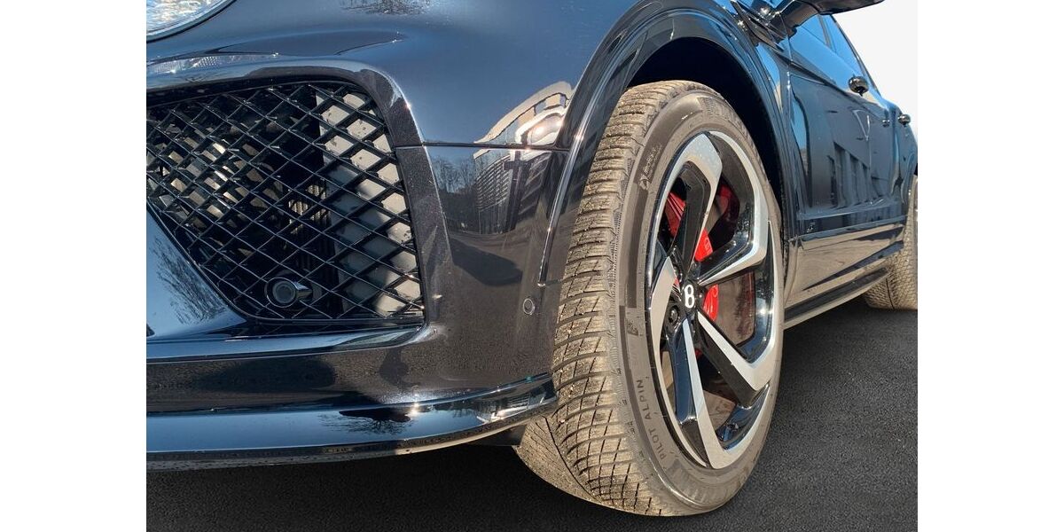 Bentley Bentayga 2.800 km 274.999 &euro; München 80809
