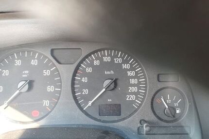 Opel Astra 162.000 km 700 € Rüdenhausen 97335