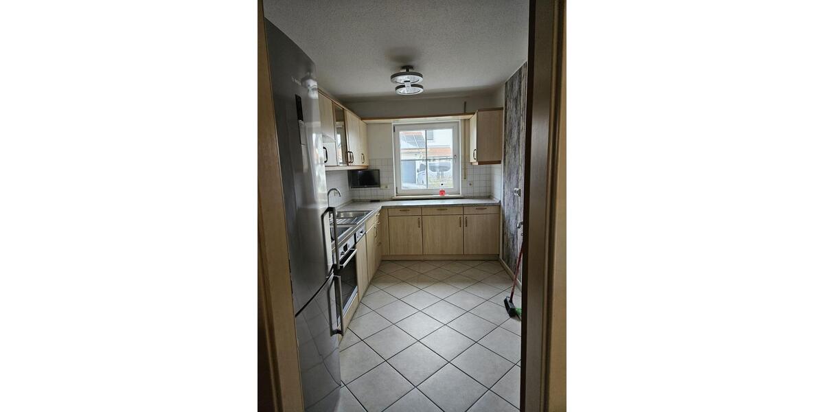 Reiheneckhaus in ruhiger Wohnsiedlung mit Garten und Garage 5 zimmer