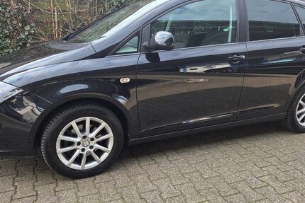 Seat Altea 130.923 km 6.550 &euro; Oberhausen 46149