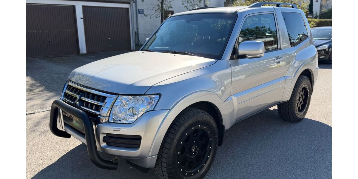 Mitsubishi Pajero 15.000 km 32.999 &euro; Hohenlinden bei München 85664