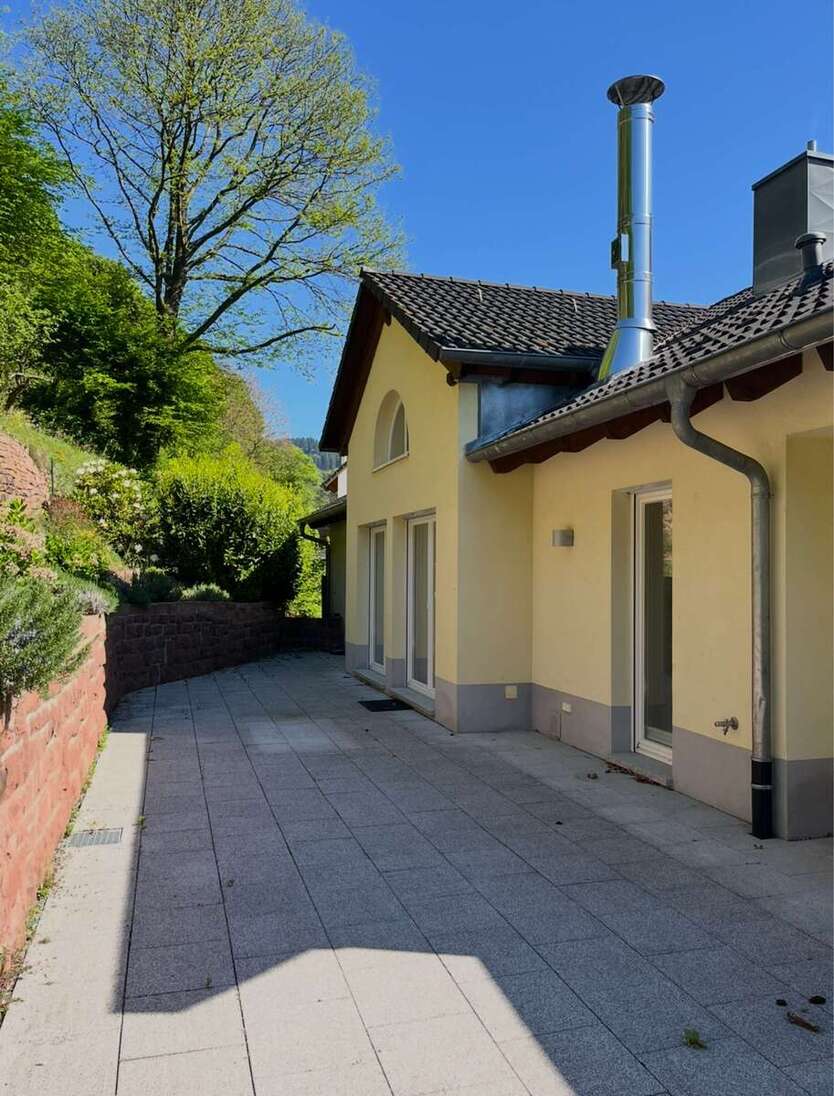 Haus zum Kaufen in Ziegelhausen 1.450.000 € 244.25 m² 5.5 zimmer