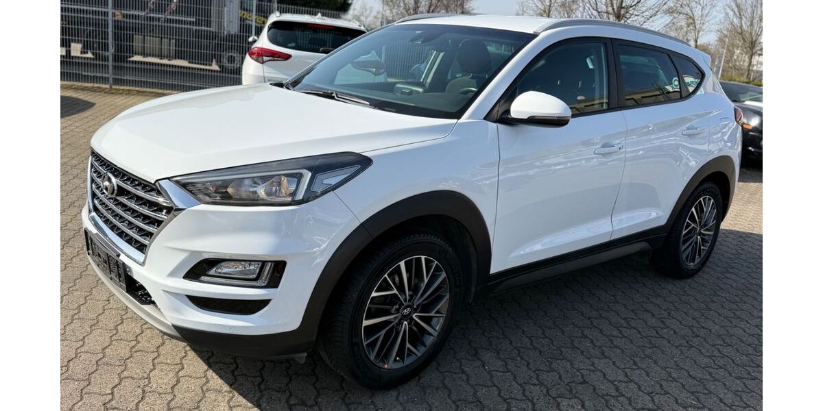 Hyundai TUCSON 245.897 km 11.499 &euro; Hanau 63452