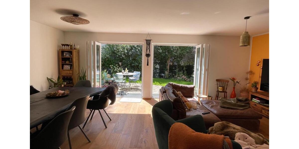 Reihenhaus Fürstenfeldbruck - 7 Zimmer, 168 m&sup2;, 2.950&euro; | Angebot:26080467