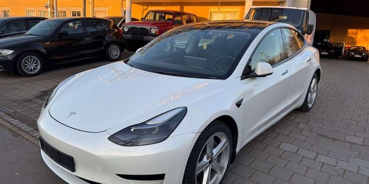 Tesla Model 3 67.000 km 23.299 &euro; Ingolstadt 85057