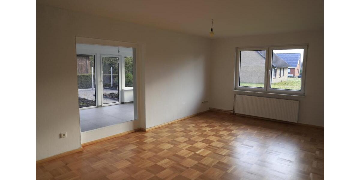 Bungalow Butjadingen - 5 Zimmer, 149 m&sup2;, 1.300&euro; | Angebot:24708252