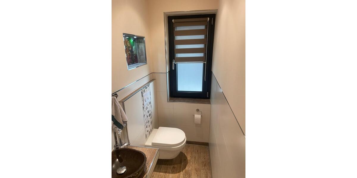 7 Zi. Haus Bungalow mit Einliegerwohnung und PV-Anlager 7 zimmer