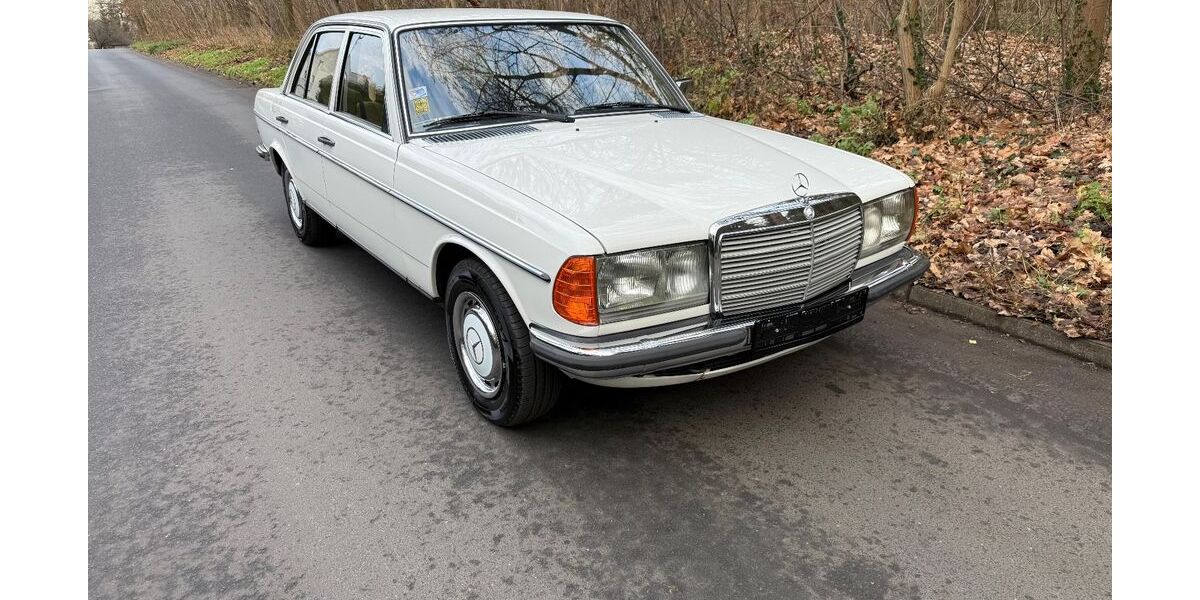 Mercedes-Benz 280 105.000 km 9.990 &euro; Brüssow 17326