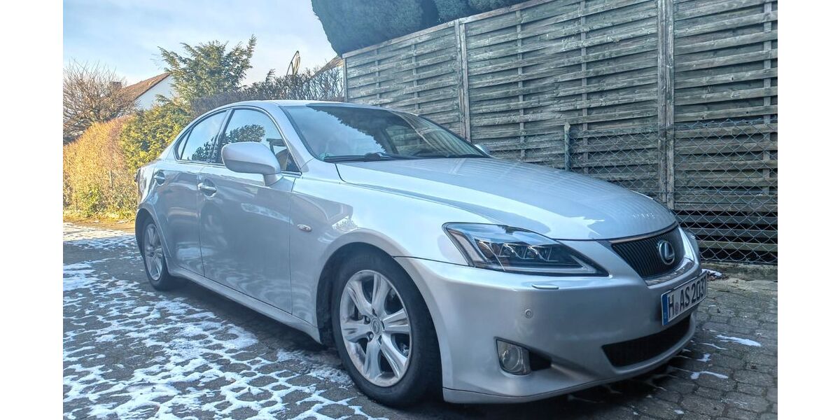 Lexus IS 250 239.000 km 8.250 &euro; Neustadt am Rübenberge 31535