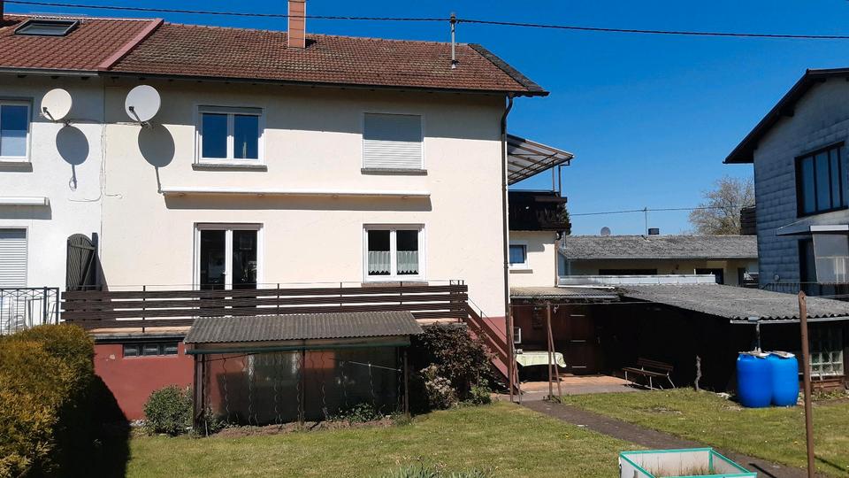 Mehrfamilienhaus, Wohnhaus Tholey - 8 Zimmer, 180 m&sup2;, 195.000&euro; | Angebot:26809477