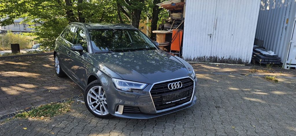 Audi A3 85.011 km 14.900 &euro; Waiblingen Neustadt ( 15 km von Stuttgart ) 71336