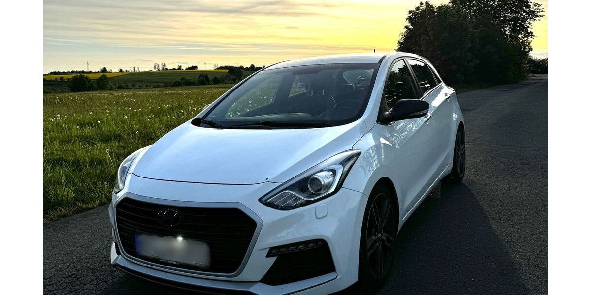 Hyundai i30 133.000 km 6.500 &euro; Teuschnitz 96358