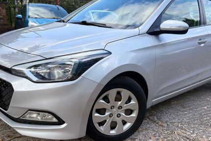 Hyundai i20 80.950 km 8.250 &euro; Berlin 12355